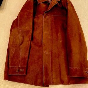 Excellent condition leather jacket. For casual wear, while walking or driving